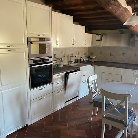 Ferienwohnung Rosa Di Maggio Pari Exterior foto