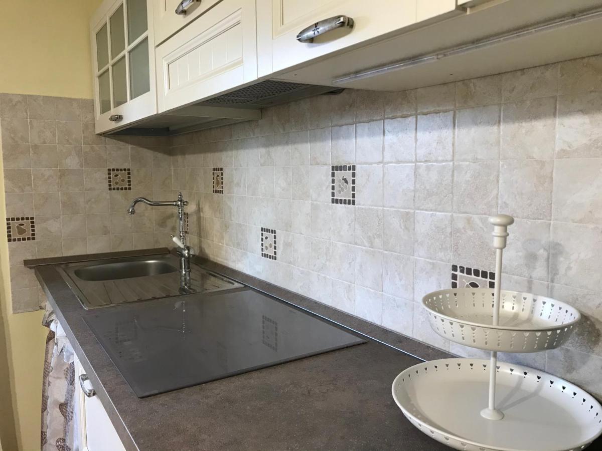 Ferienwohnung Rosa Di Maggio Pari Exterior foto