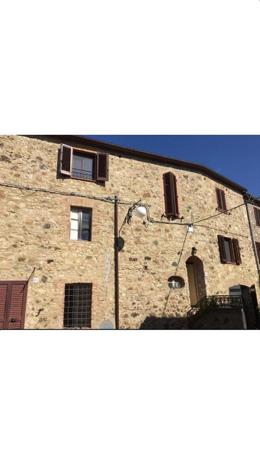 Ferienwohnung Rosa Di Maggio Pari Exterior foto