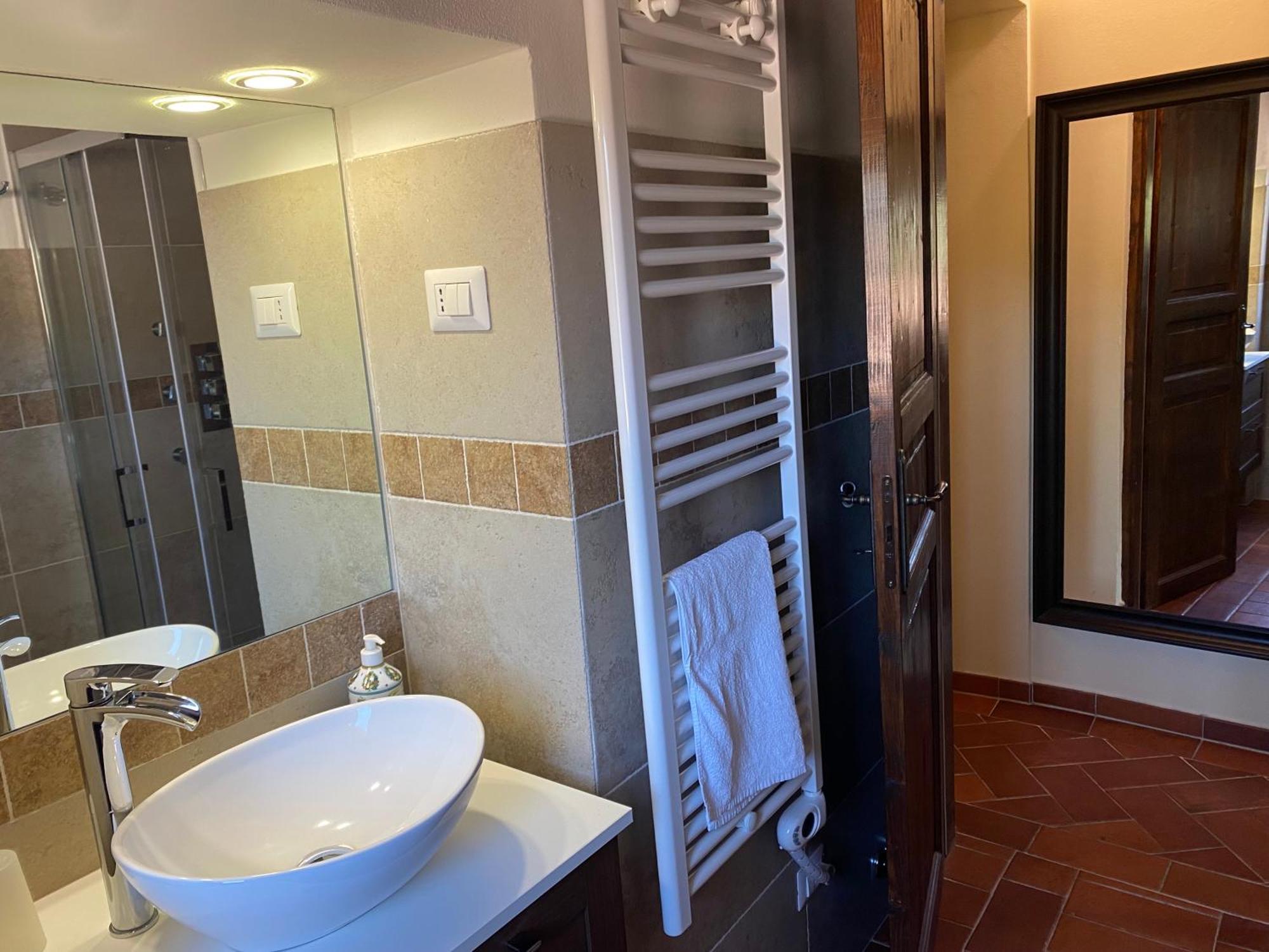 Ferienwohnung Rosa Di Maggio Pari Exterior foto